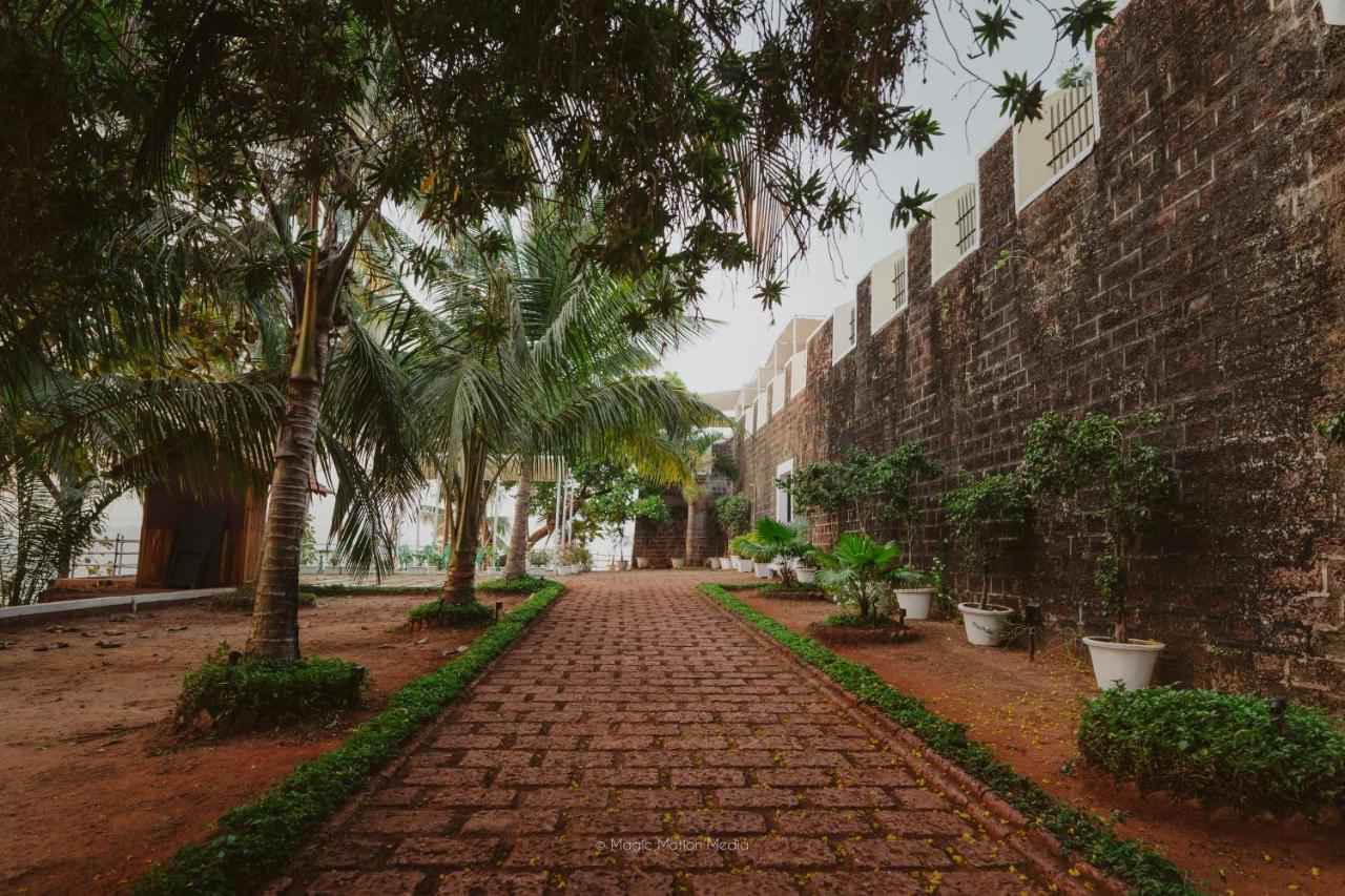Fort Tiracol Heritage Hotel Arambol Bagian luar foto